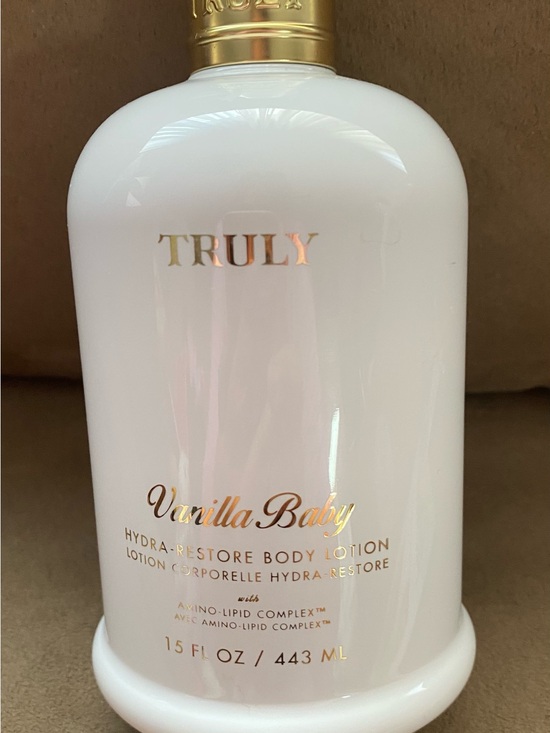 TRULY Other - TRULY Vanilla Baby Hydra-Restore Body Lotion — White with Gold Accents